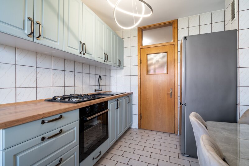 Str. Traian, Matei Basarab, imobil cu lift, comision 0%, 3 camere