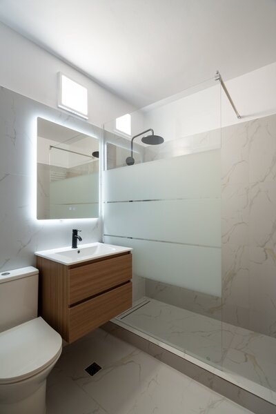 Str. Traian, Matei Basarab, imobil cu lift, comision 0%, 3 camere