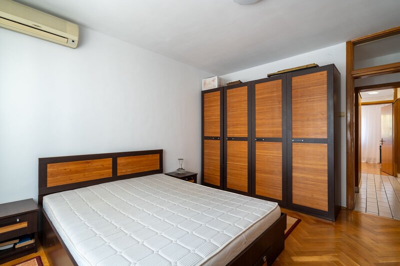 Str. Traian, Matei Basarab, imobil cu lift, comision 0%, 3 camere