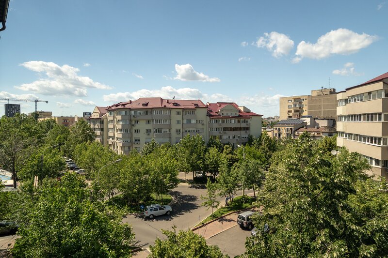 Str. Traian, Matei Basarab, imobil cu lift, comision 0%, 3 camere